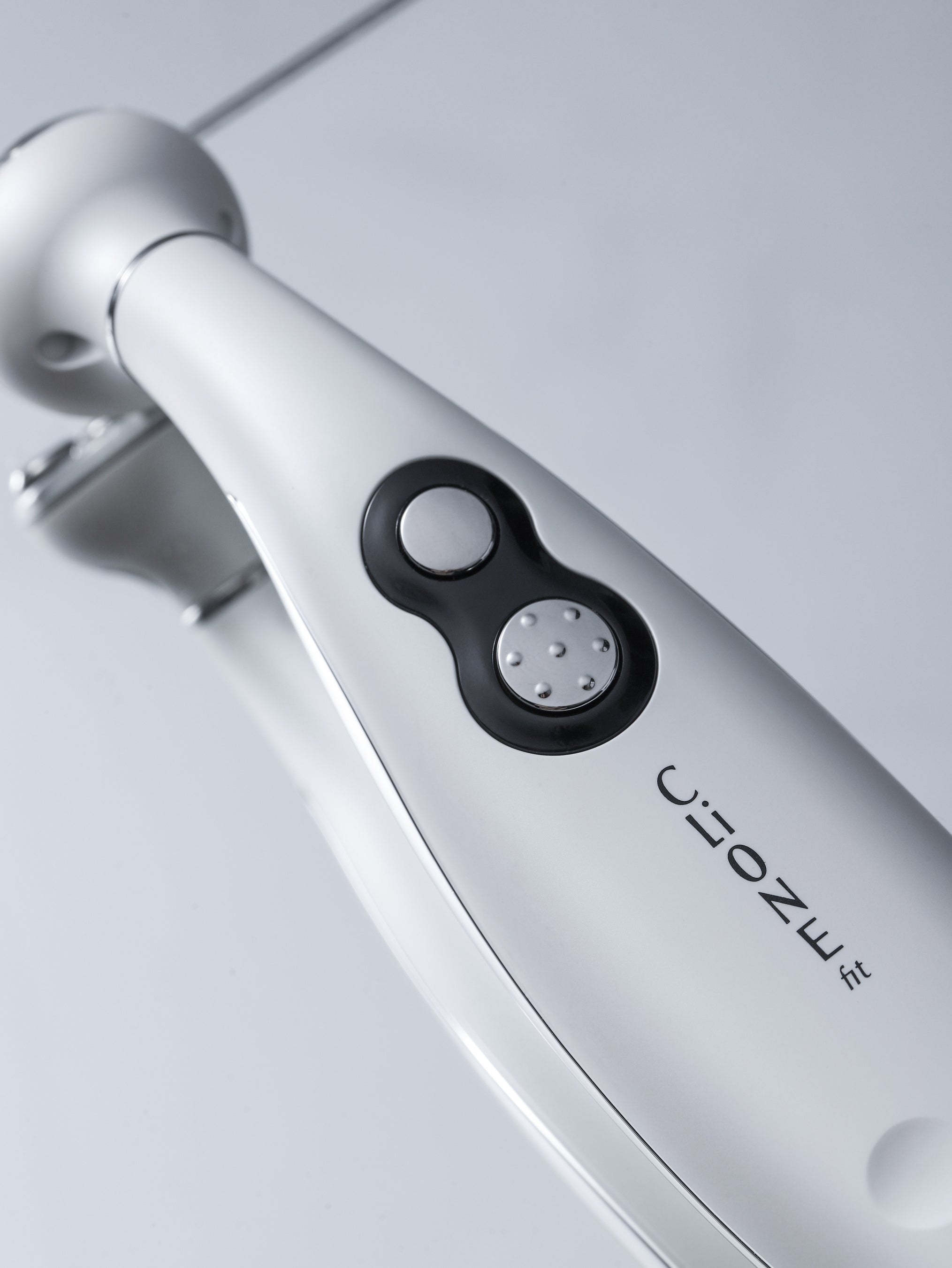 クリオネ美顔器 美顔器のお悩み“あるある”を解決！】 CLiONE進化モデル「クリオネ