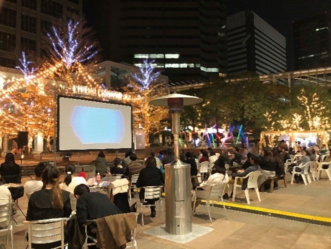 外国映画 400円コーナー 品川駅前が今年も幻想的な“アウトドアシネマ空間”に大変身 世界各国