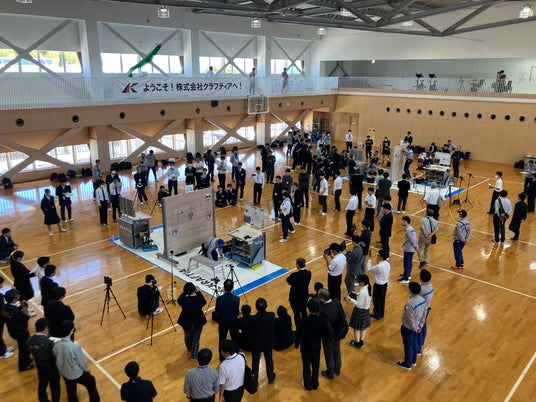 クラフティア技能五輪選手による『高校生ものづくりコンテスト(電気工事部門)』課題のデモンストレーションを実施しました クラフティア技能五輪選手による『高校生ものづくりコンテスト(電気工事部門)』課題のデモンストレーションを実施しました