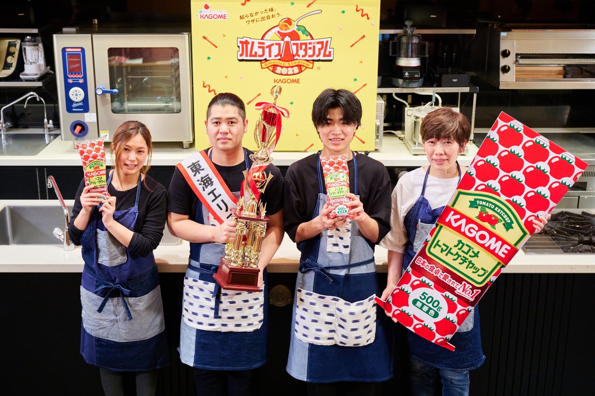 東海エリア代表 「とろ~り卵のオムライス さん太」のみなさん 東海エリア代表 「とろ~り卵のオムライス さん太」のみなさん