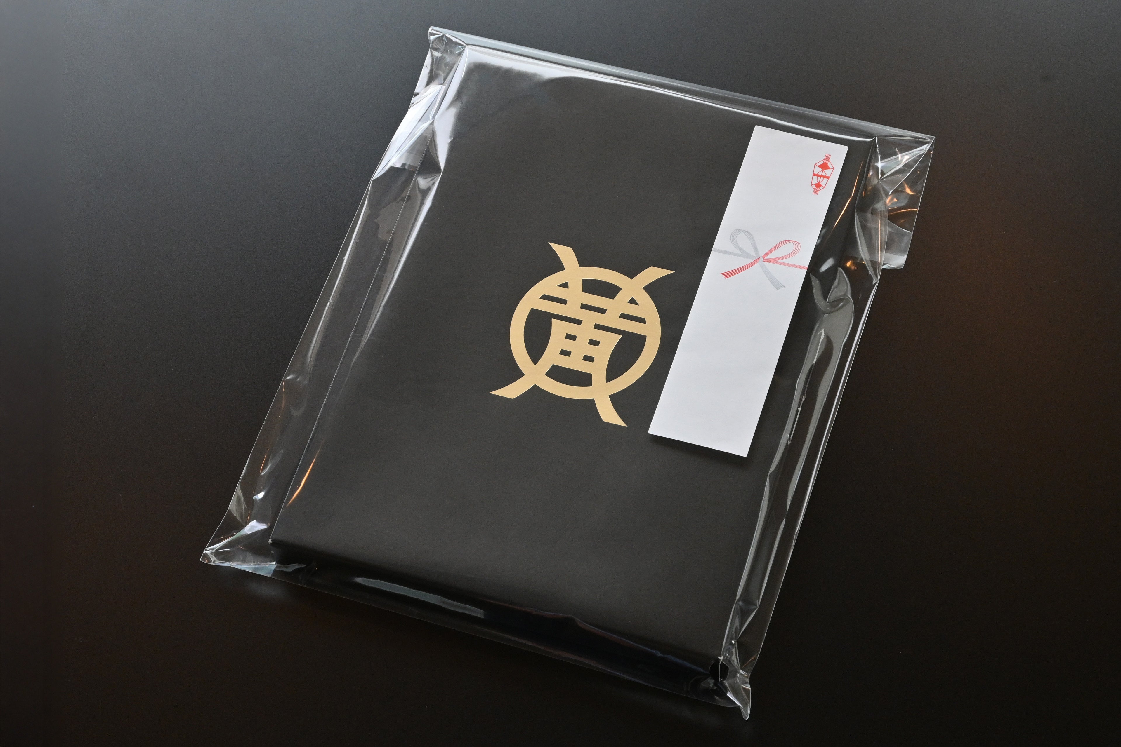 米沢牛」ギフト券】黒金パッケージへ、「高級感」リニューアル。創業