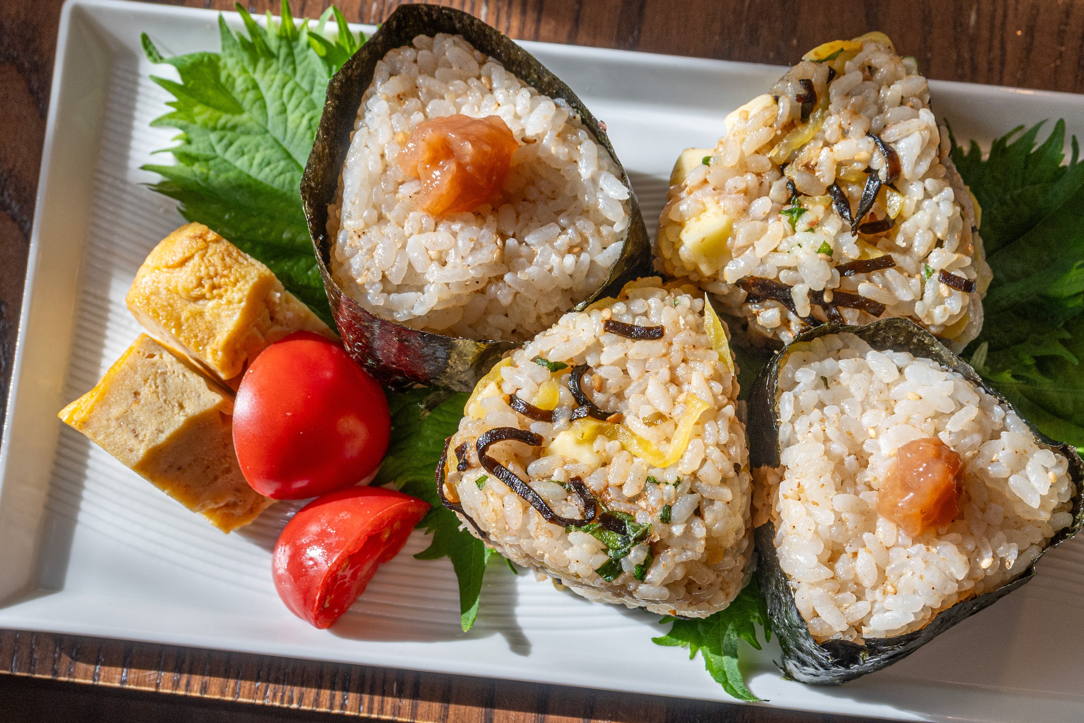 ごまペースト混ぜ込みおにぎり