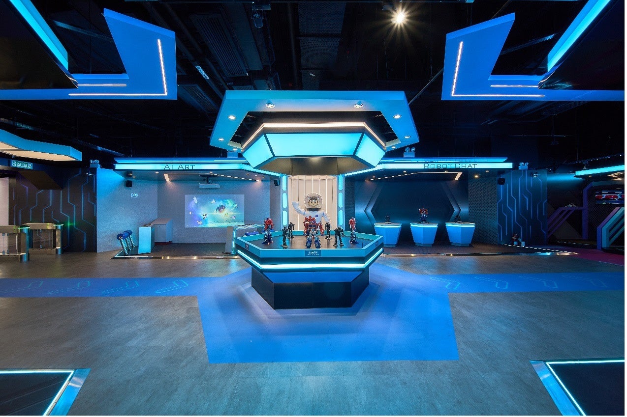 グランド・リスボア・パレスに新しく登場した2つの「マーシャルアーツ・アリーナ」と「AIワンダーランド」では、ゲストは没入型のインタラクティブなテーマエンターテインメントを楽しむことができる。