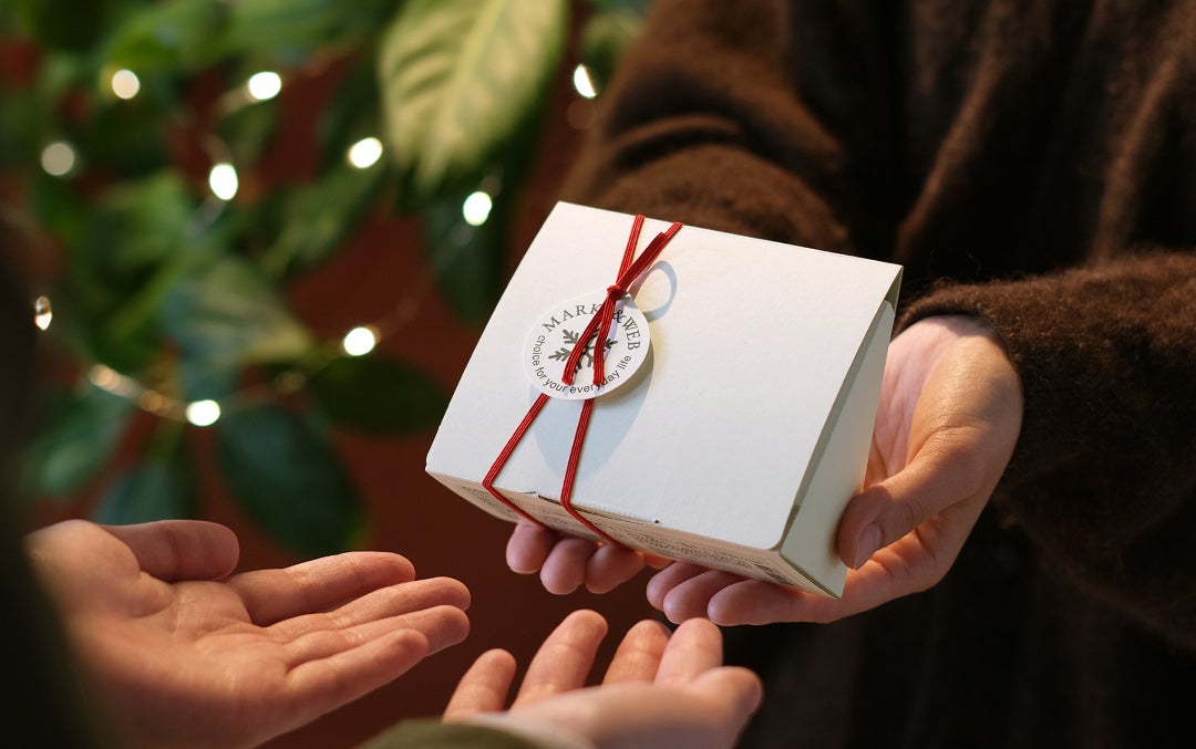 X'mas♪新品♪★カシミヤ混カラー切替ユニークボトルネック肘あてパッチ切替デザインニット　セーター◆ユニセックスにも♪Ｌサイズ マカジキ オーナメント 57001770