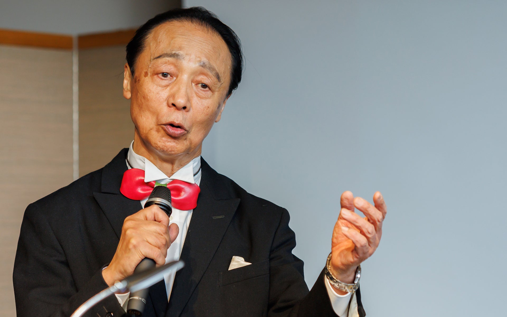 麻生 八咫(あそう やた)