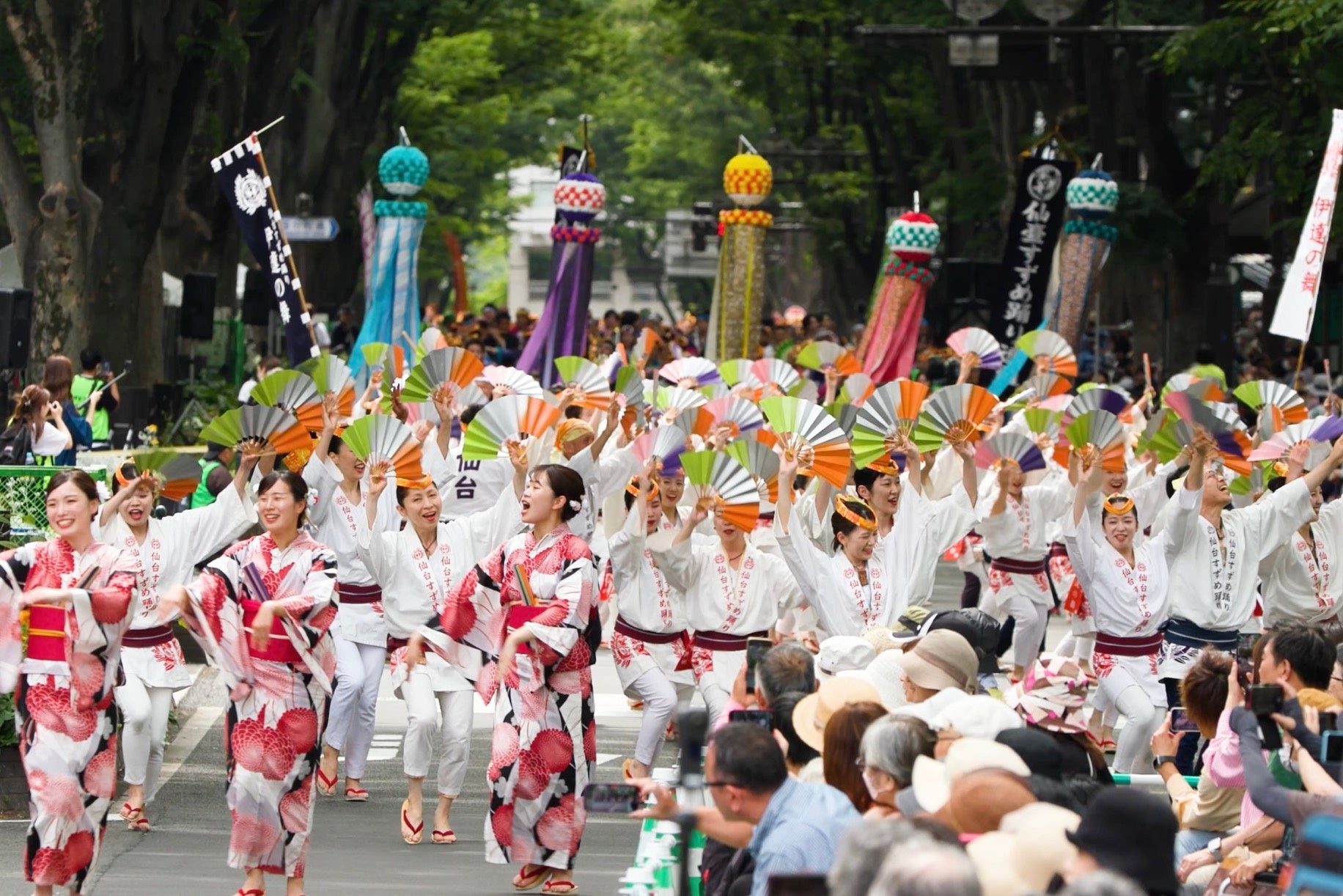 活動歴および当時の関連ビジュアル記録
