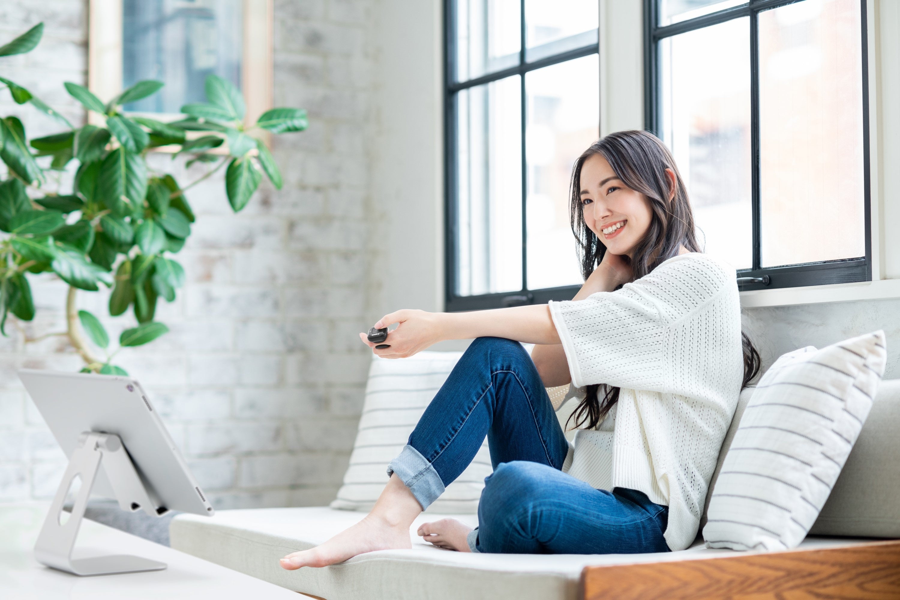 電子書籍アプリにも対応 タブレット端末のページ送りにも使用可能