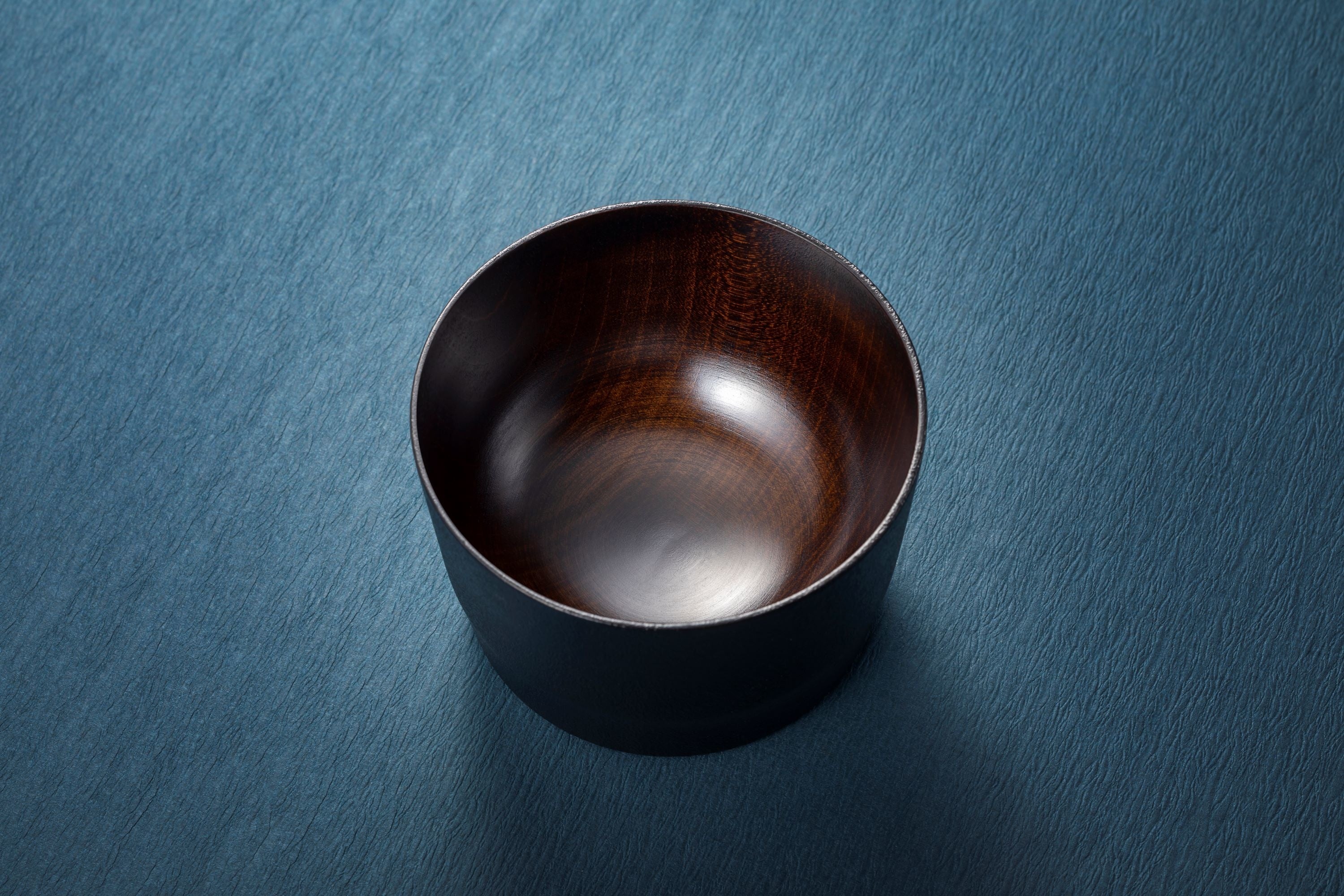 螺鈿細工　器　茶道具　茶器　工芸品　らでん 桜皮細工 総皮茶筒 らでん平桜と茶さじセット（樺細工） | 角館