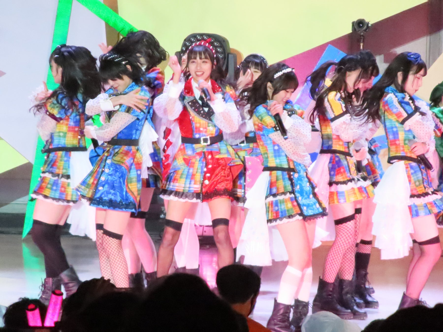 虹のコンキスタドールのライブで撮影された写真 (撮影機材:PowerShot ZOOM)