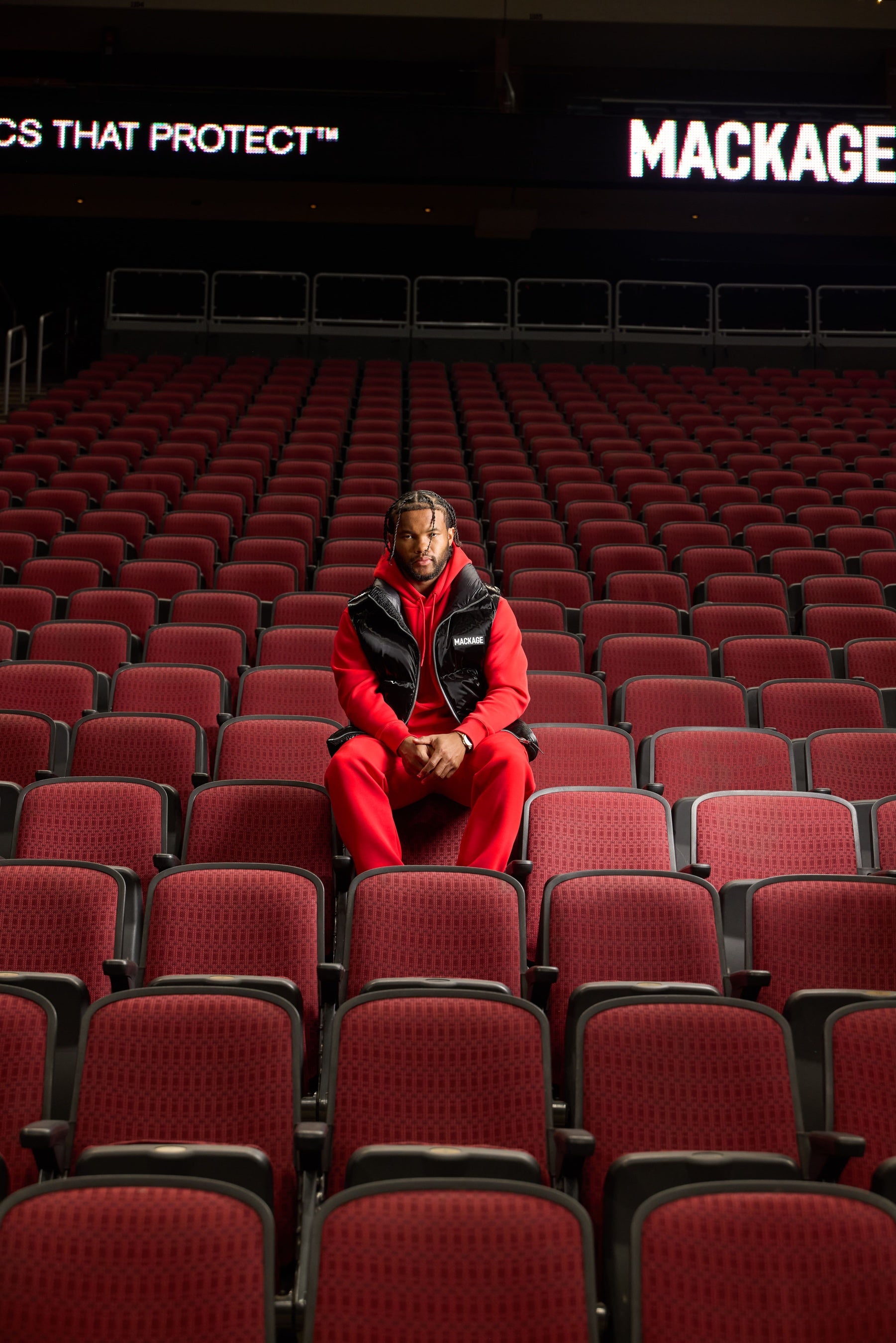 マッカージュ、「Protect Your Craft」シリーズ第4章に、NFLアリゾナ