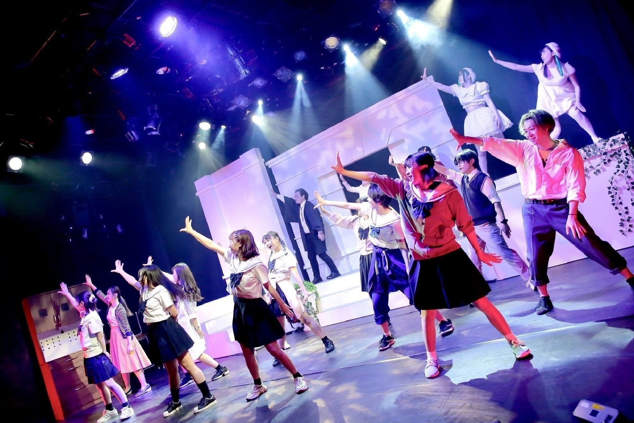 過去公演写真（『天明高校サイエンス部！』より）