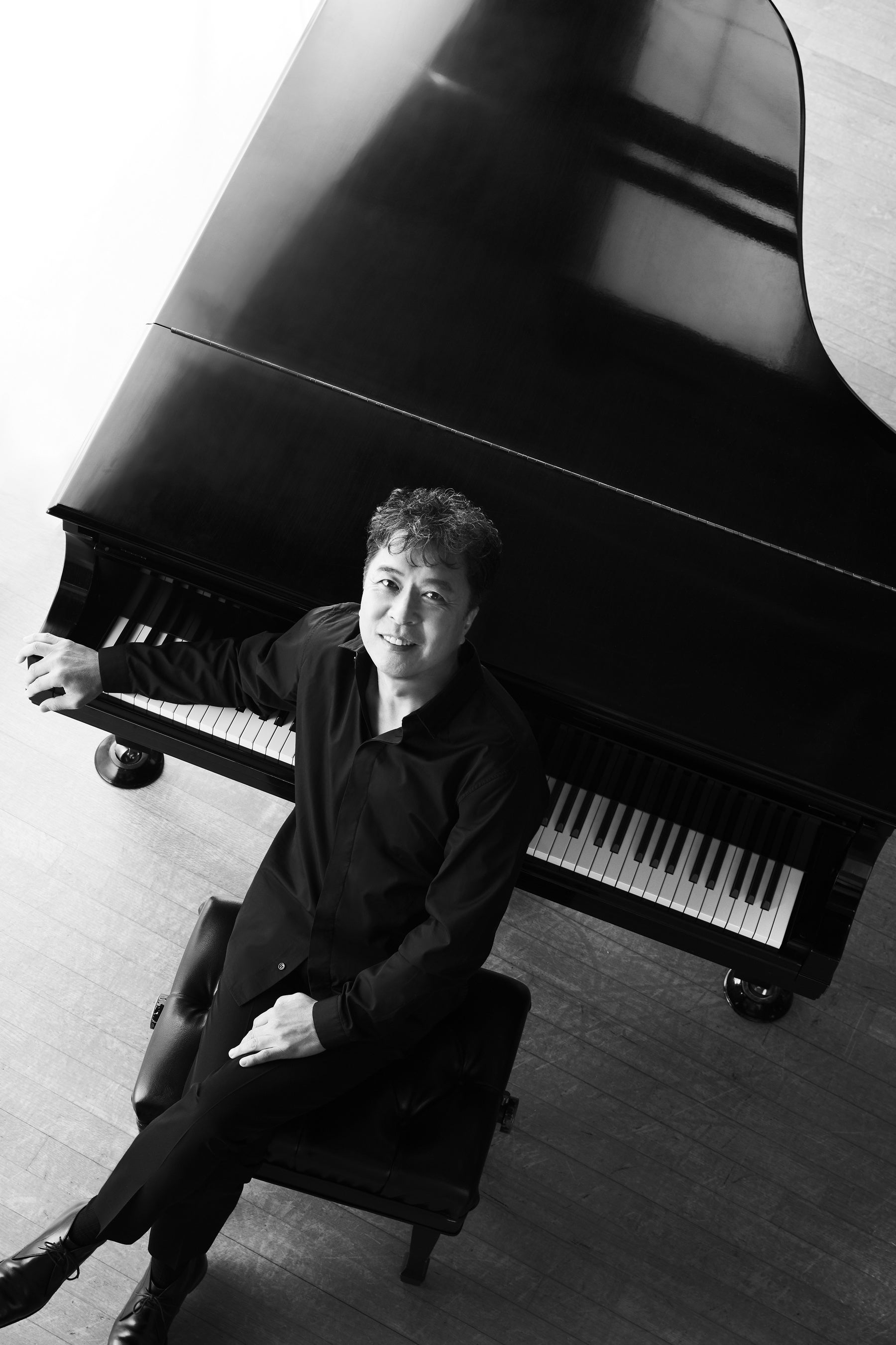 photo Kazuyoshi Shimomura（AGENCE HIRATA)