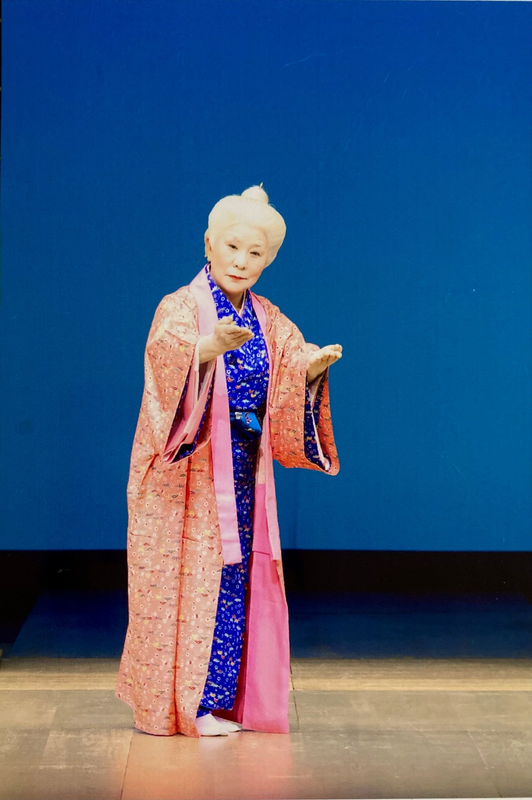 琉球舞踊　紺地 琉球舞踊 紺地 クンジー(紺地) 絣柄 琉球舞踊 舞台衣装 中古品