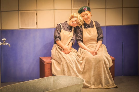 かつて”精神異常”とされた二人の女性を描く名作戯曲 演劇企画イロトリドリノハナ『エアスイミング』再演 シアター風姿花伝にて開演間近 かつて”精神異常”とされた二人の女性を描く名作戯曲 演劇企画イロトリドリノハナ『エアスイミング』再演 シアター風姿花伝にて開演間近