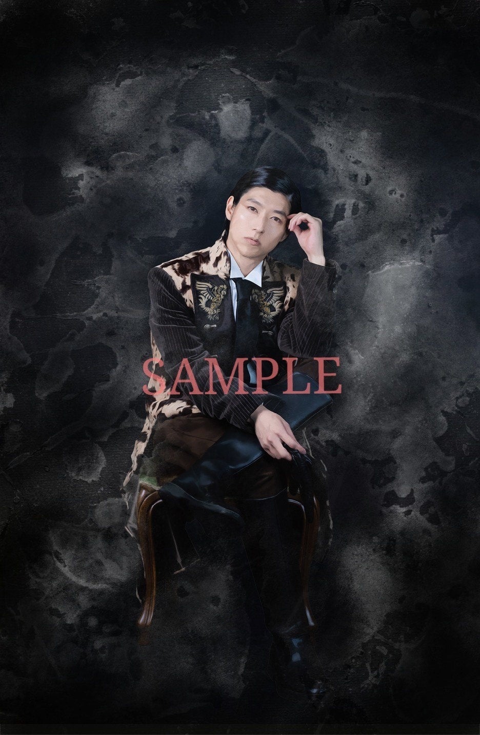 アドルフ・ヒットラー役：谷佳樹