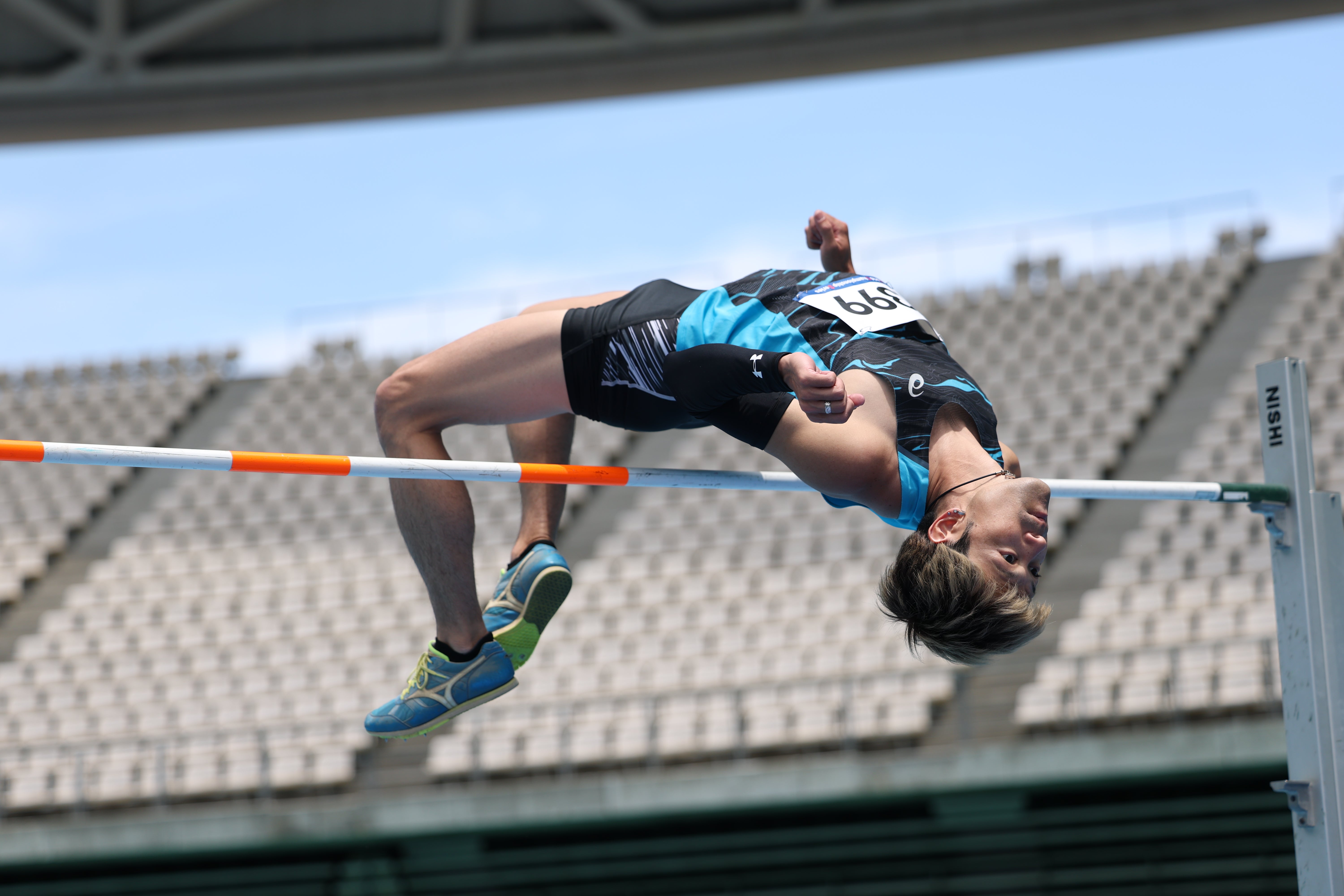 決定的な瞬間を捉える高速連写