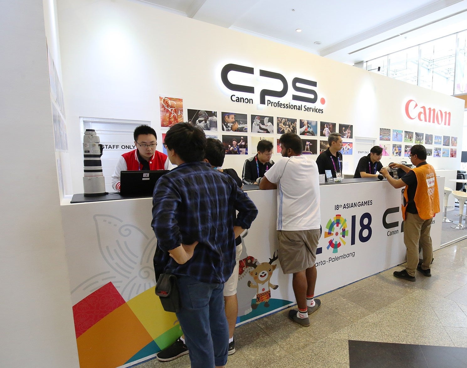 プロフォトグラファー向けのサービスセンター（前回大会の様子）