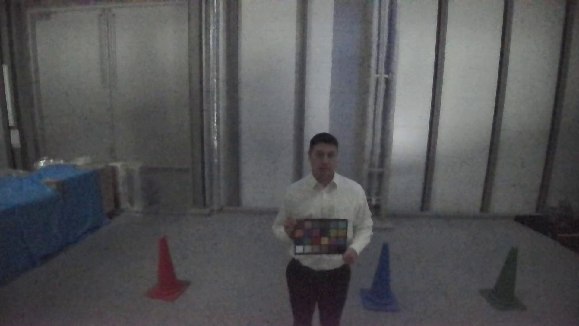 低照度性能比較イメージ　＊0.03ルクスの環境下で新製品で撮影