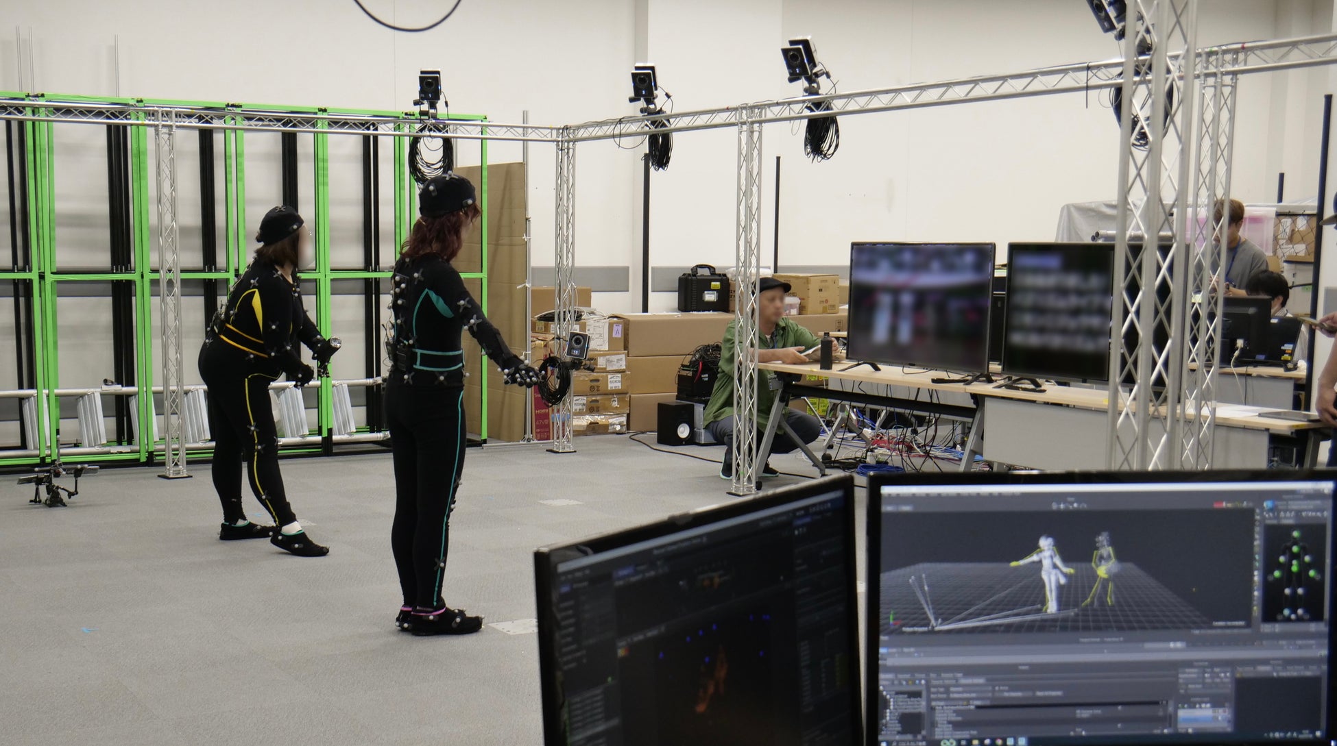 モーションキャプチャシステム *スタッフによるリハーサルの様子