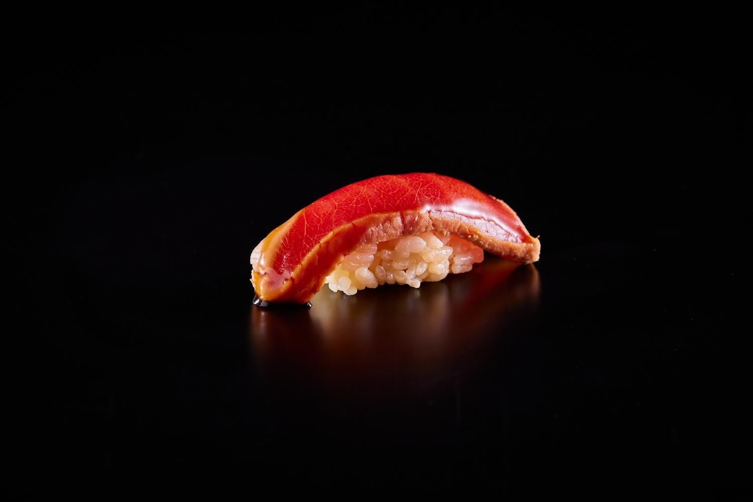 マグロ専門仲卸「やま幸」から極上マグロを仕入れています。