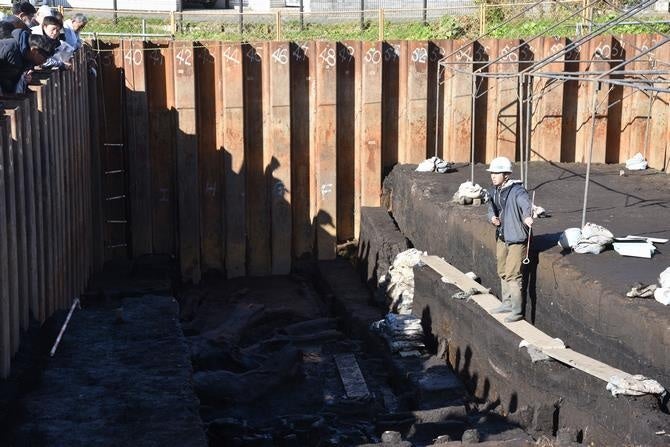 昨年度の見学会の様子