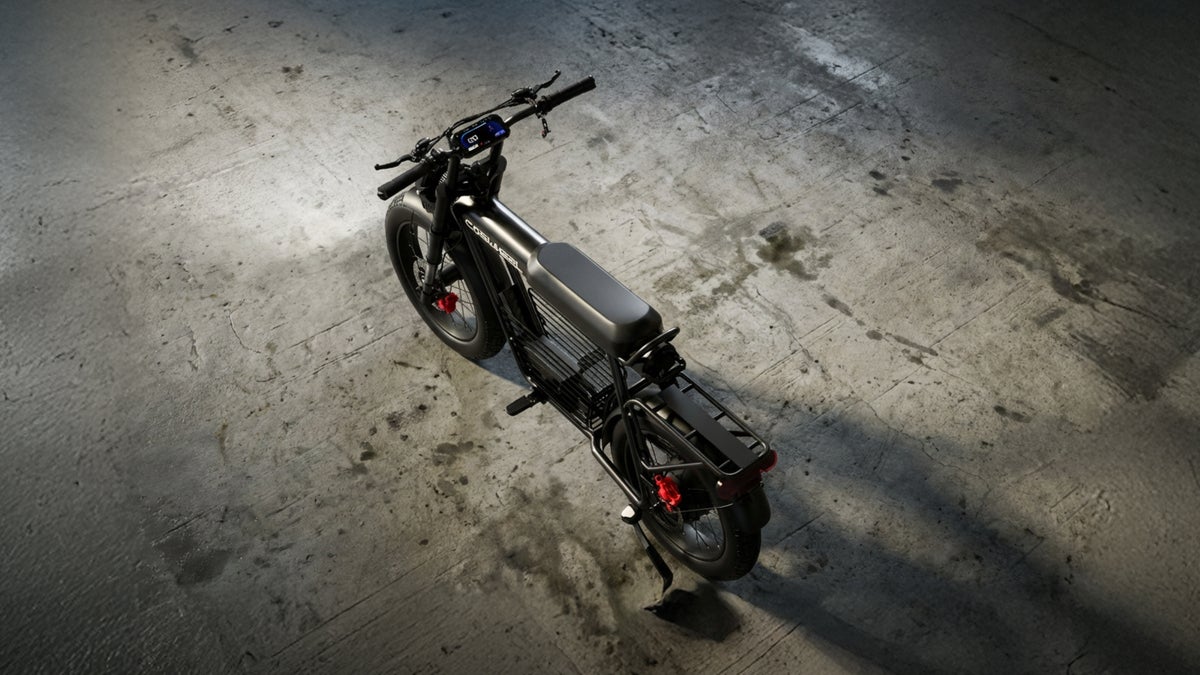 COSWHEELらしい存在感のあるバイクスタイル