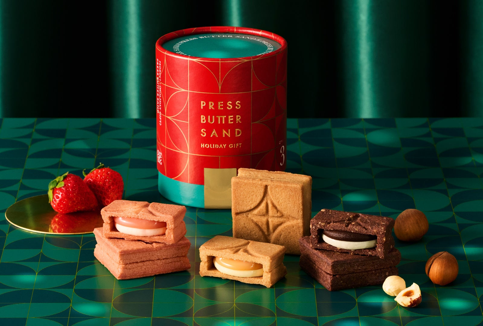 ブラックサンダーのザクザク食感をケーキで楽しむクリスマス!累計販売数20,000台突破の人気商品『ブラックサンダーケーキ』でクリスマス限定キャンペーンを実施
