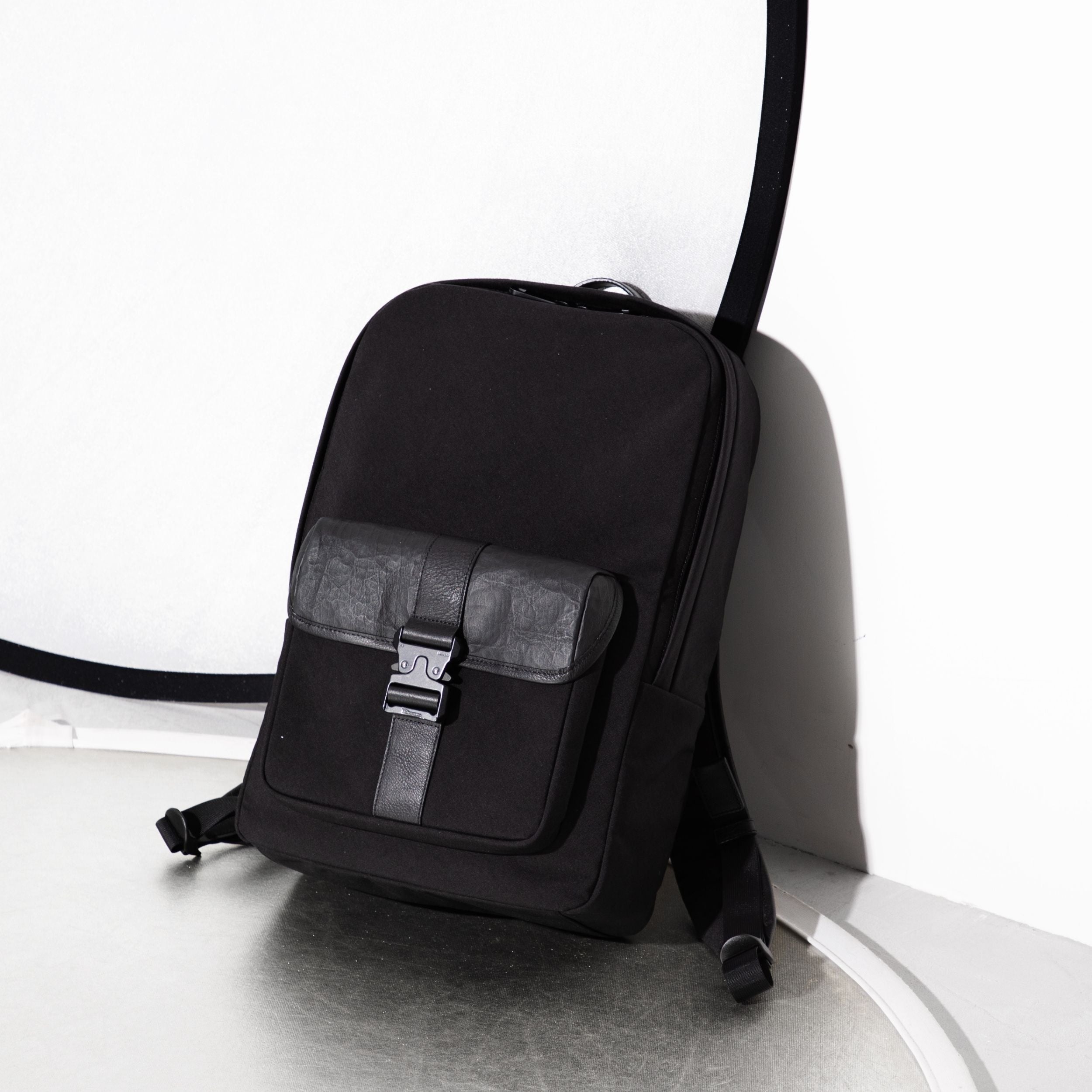 ATTITU CORDURA®×レザー コンビメッセンジャーバッグ Large ATTITU