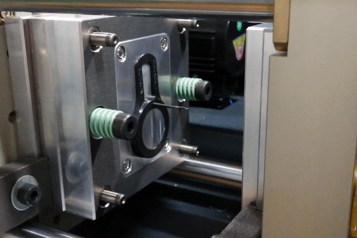 Moiron Injection Machine 射出成形機「Moiron」新たな可能性を拡大!3種類の金型入れ子の母型オプションを提供開始! | 株式会社システムクリエイトのプレスリリース