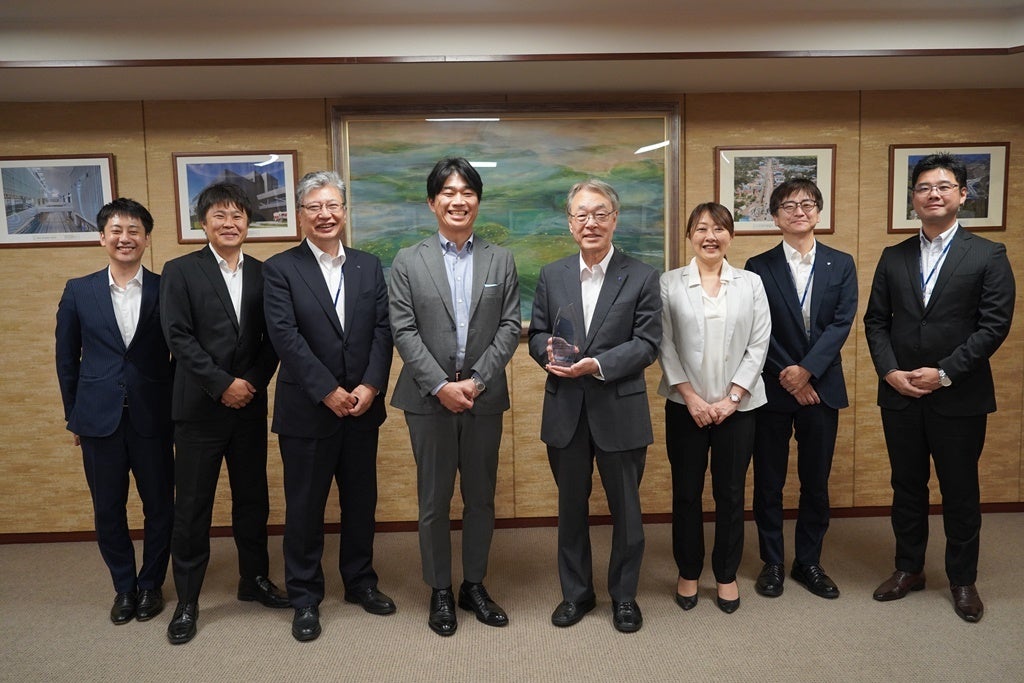 写真2） 記念集合写真
