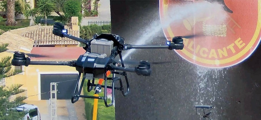 消防用ドローン「Cesur-Ⅲ」 日本初の放水デモを全国消防救助技術大会で一般公開 | 株式会社エクセディのプレスリリース