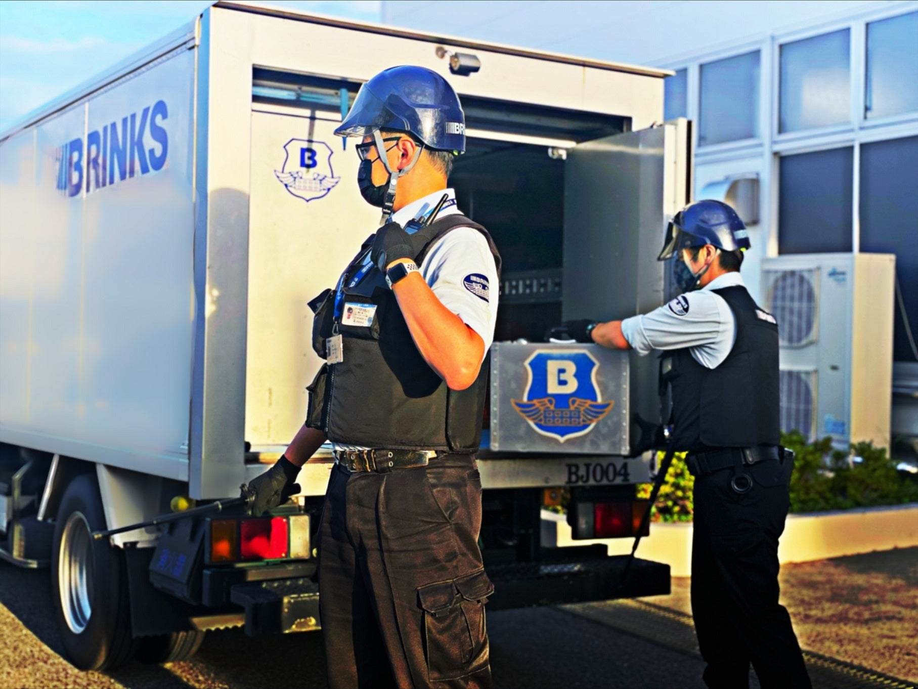 警備輸送サービス