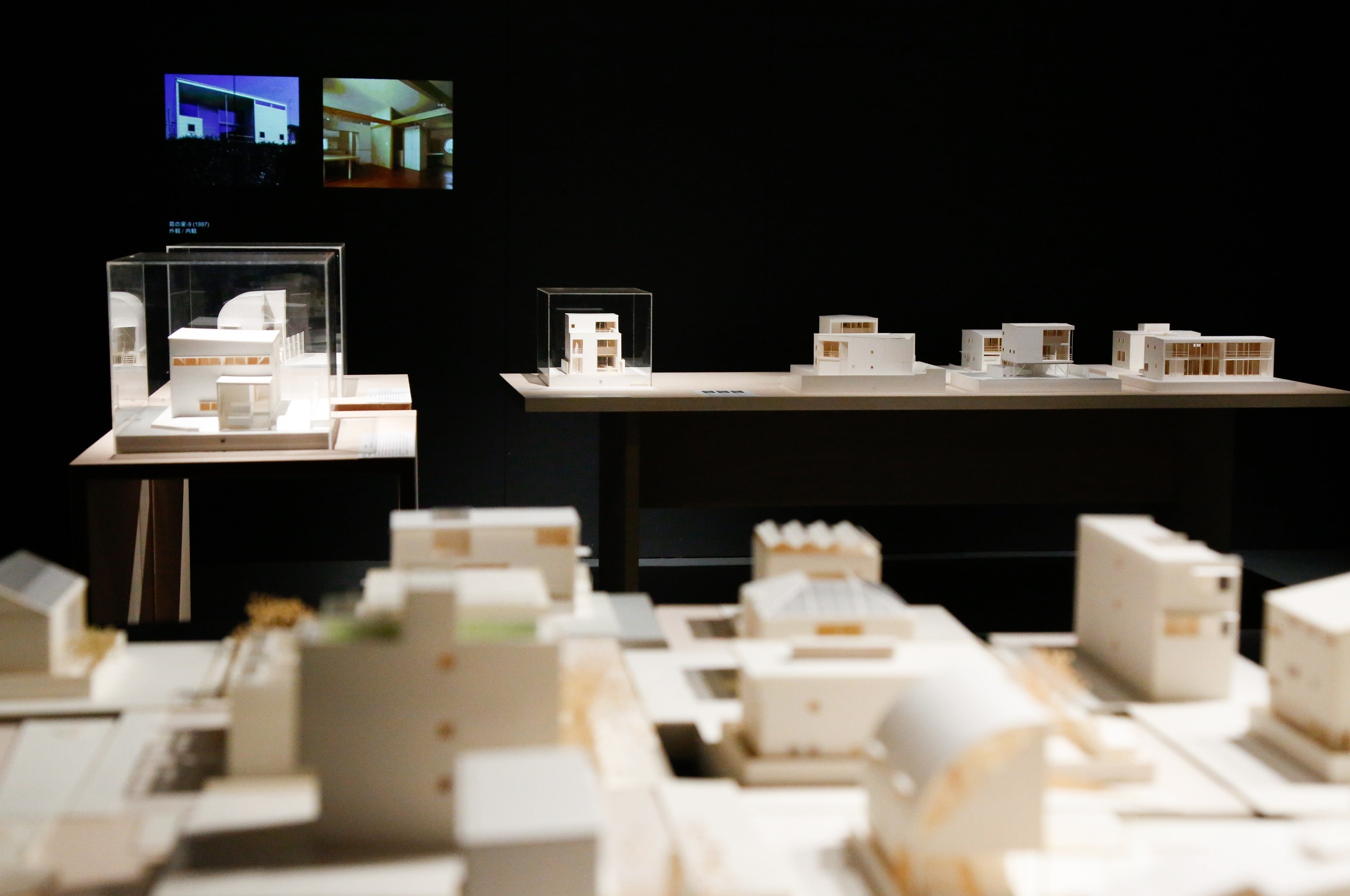 建築倉庫「難波和彦『箱の家』の展開」展示風景