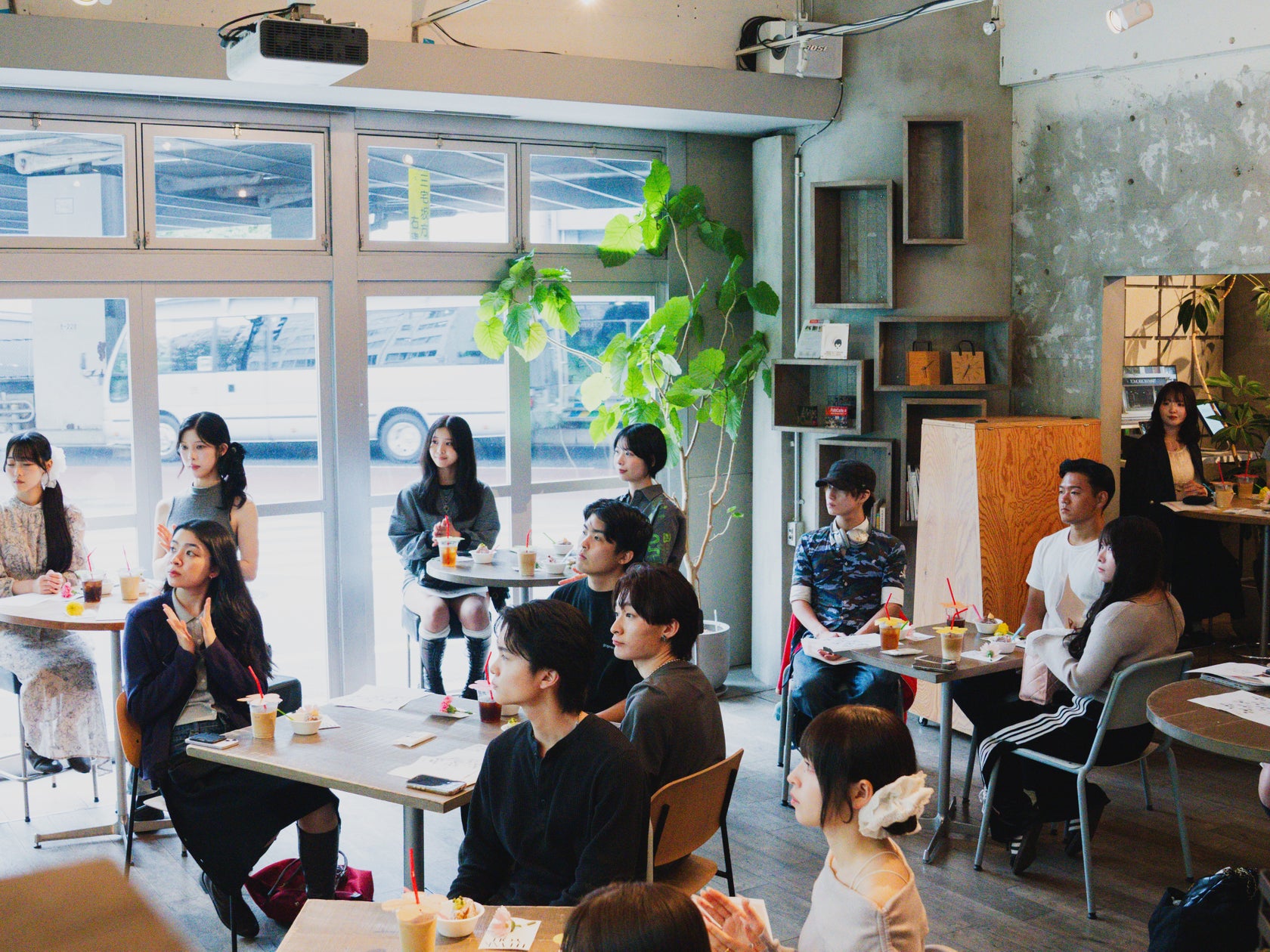 タレントのJOYさんと一緒に、家族でお金について学べる体験型イベント“五反田おかね食堂”を投資の日(10/4)に開催!