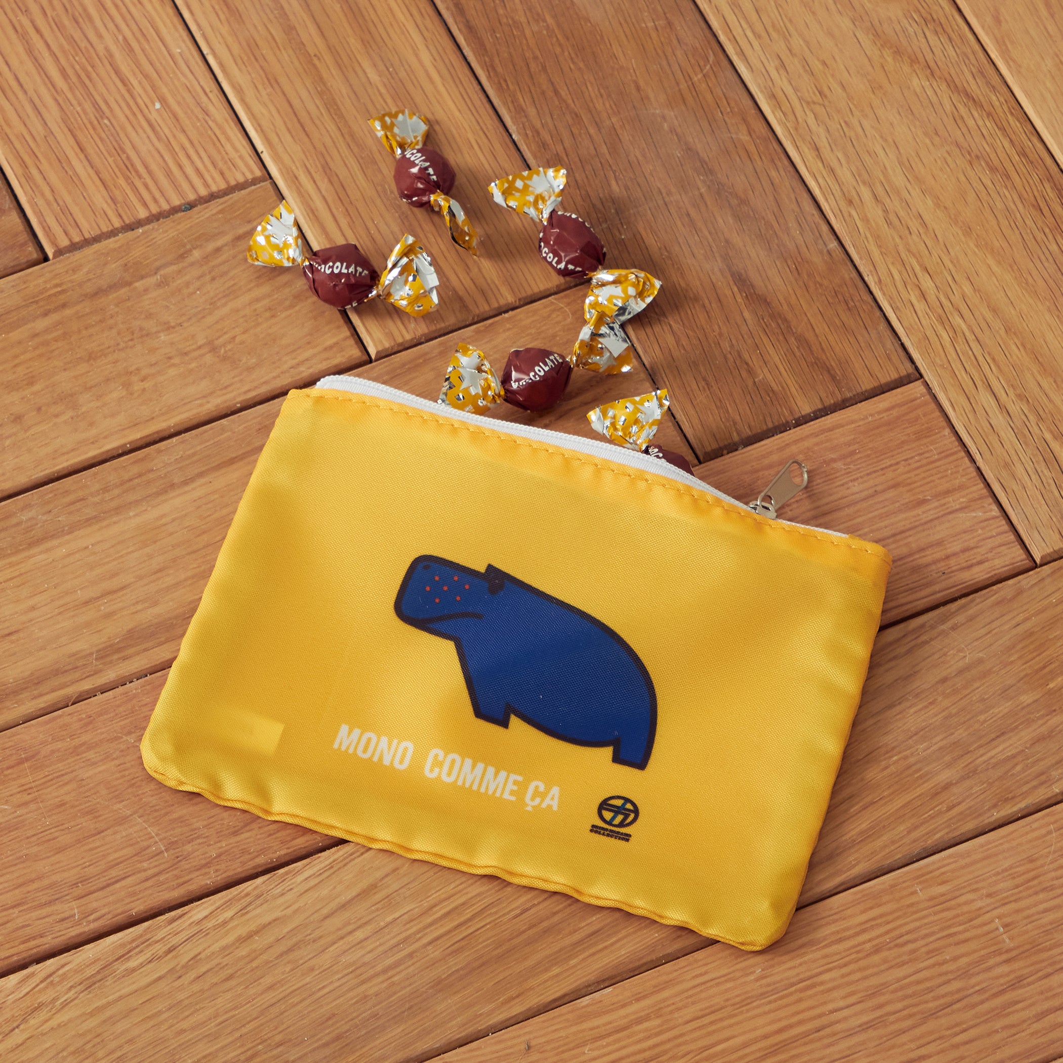 カバのポーチ＆チョコのセット