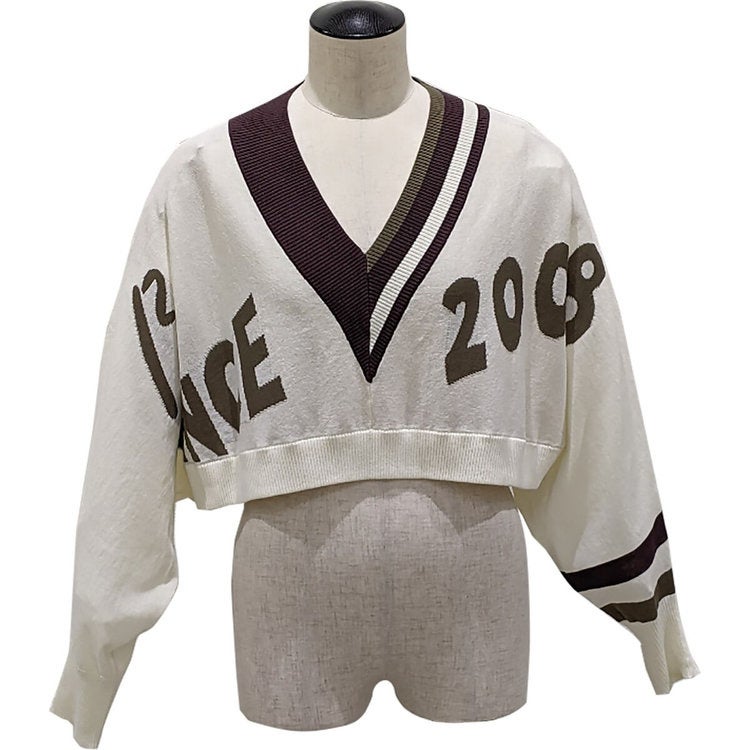 ニットプルオーバー　24,200円(税込)