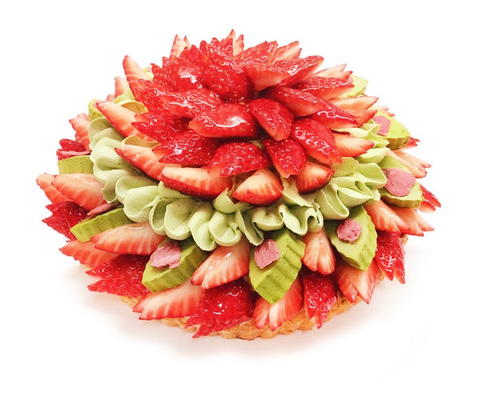 葉桜－奈良県 平群町産 いちご「古都華」と抹茶のケーキ－