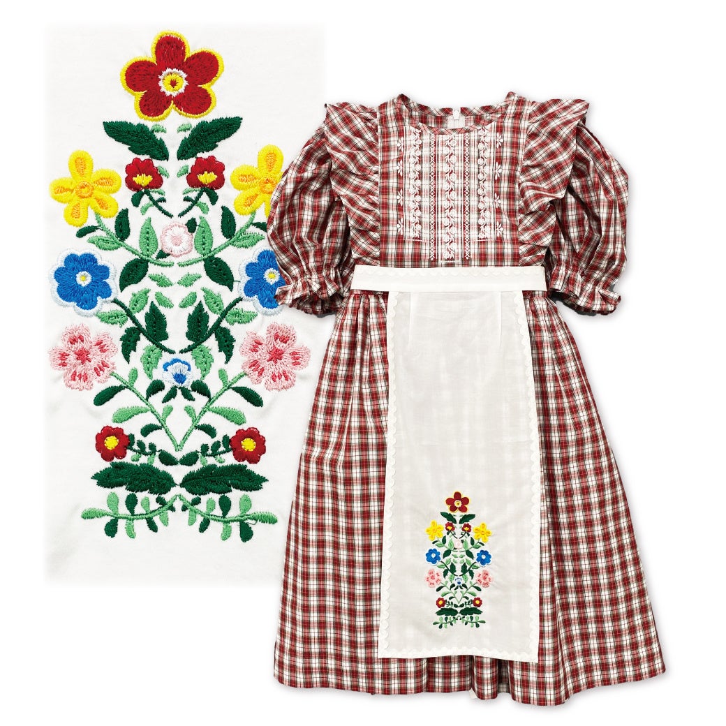 エプロン付きドレス(95～130㎝)　30,800円(税込)