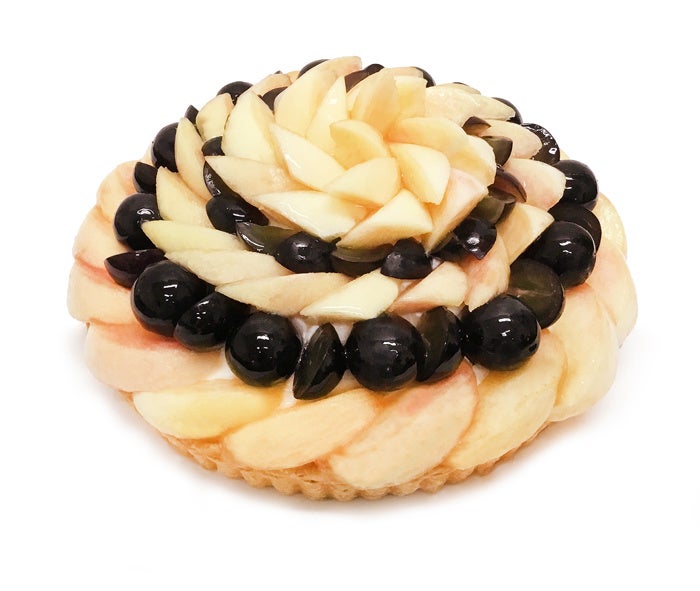 桃とぶどうのケーキ