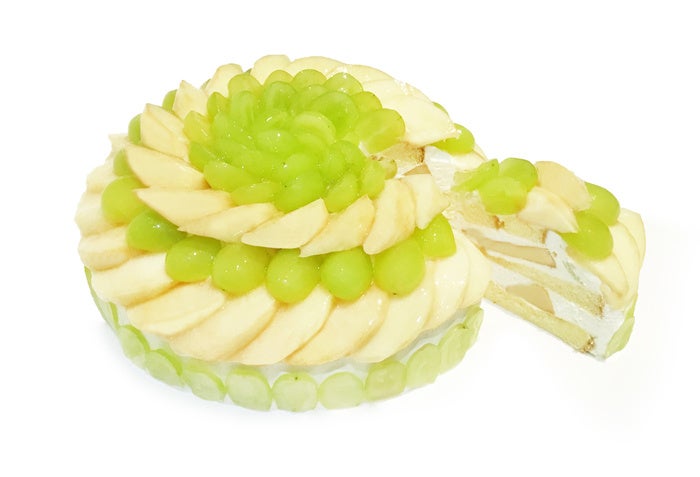 桃とシャインマスカットのショートケーキ