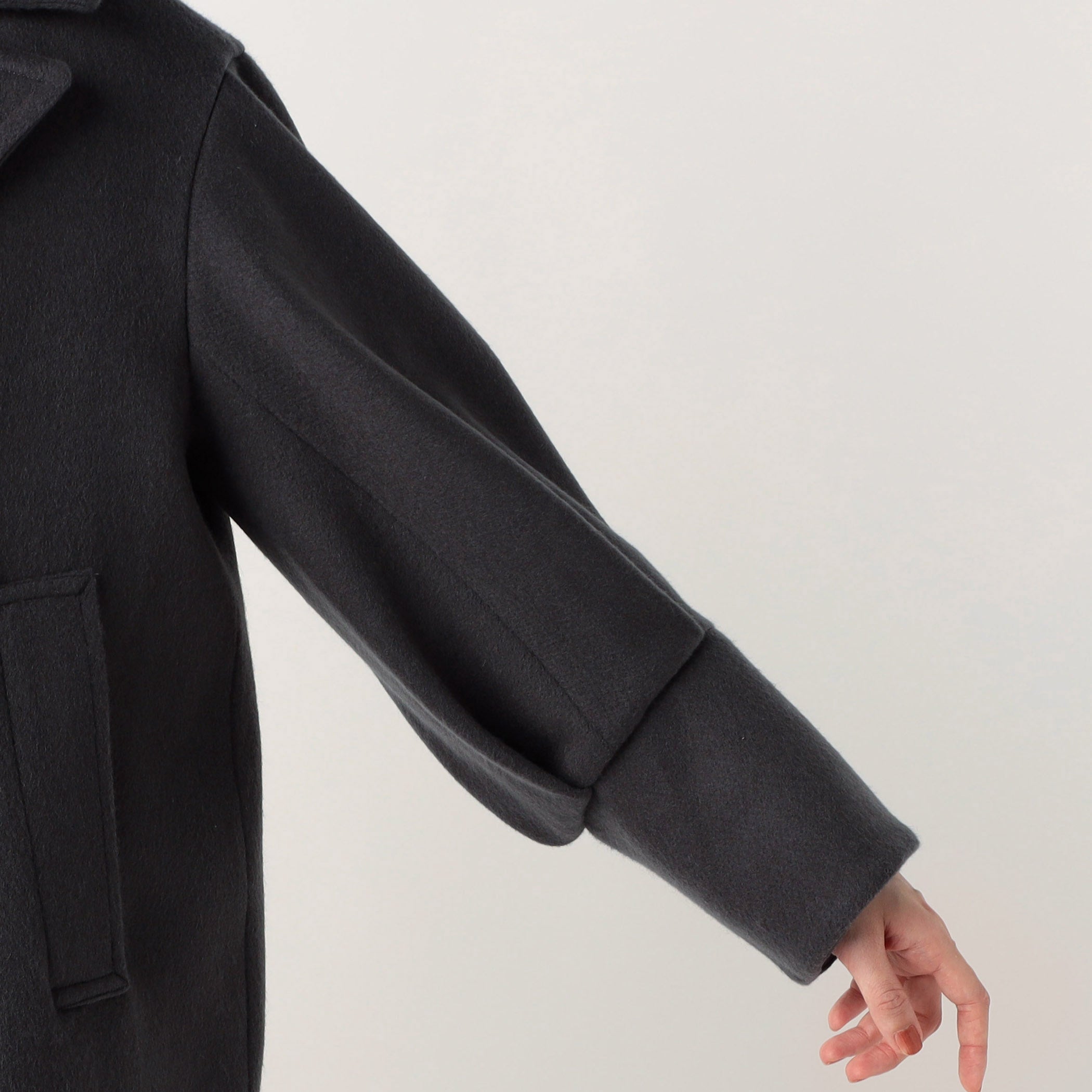 ポイントのボリューム袖