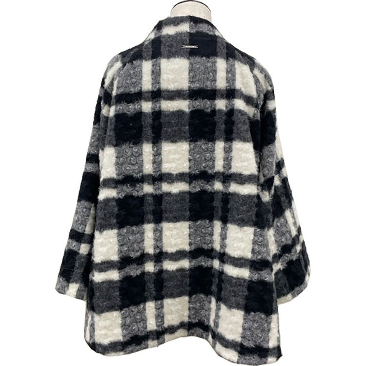 職人だからこそ成せる技！渦状の起毛加工を施したアルチザンの