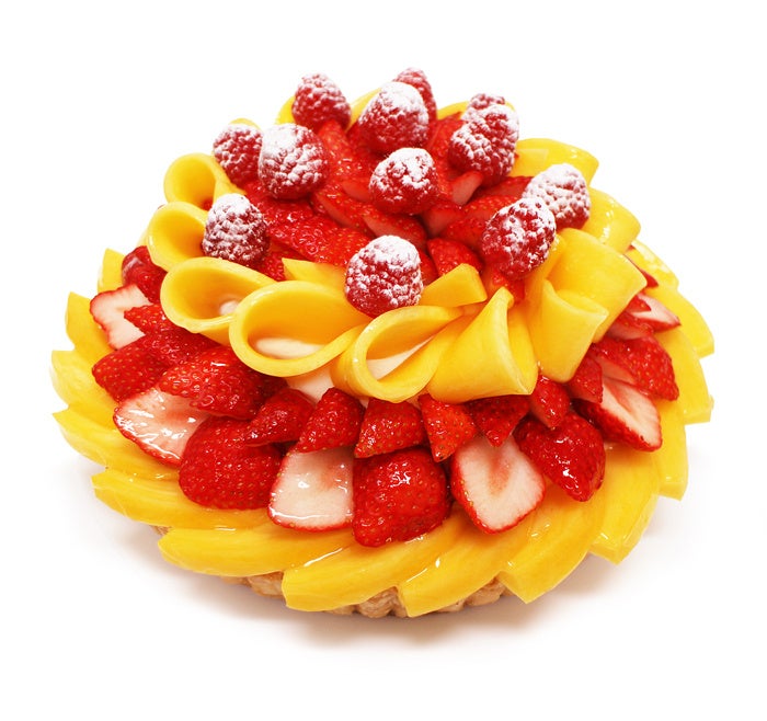 いちごとマンゴーのケーキ