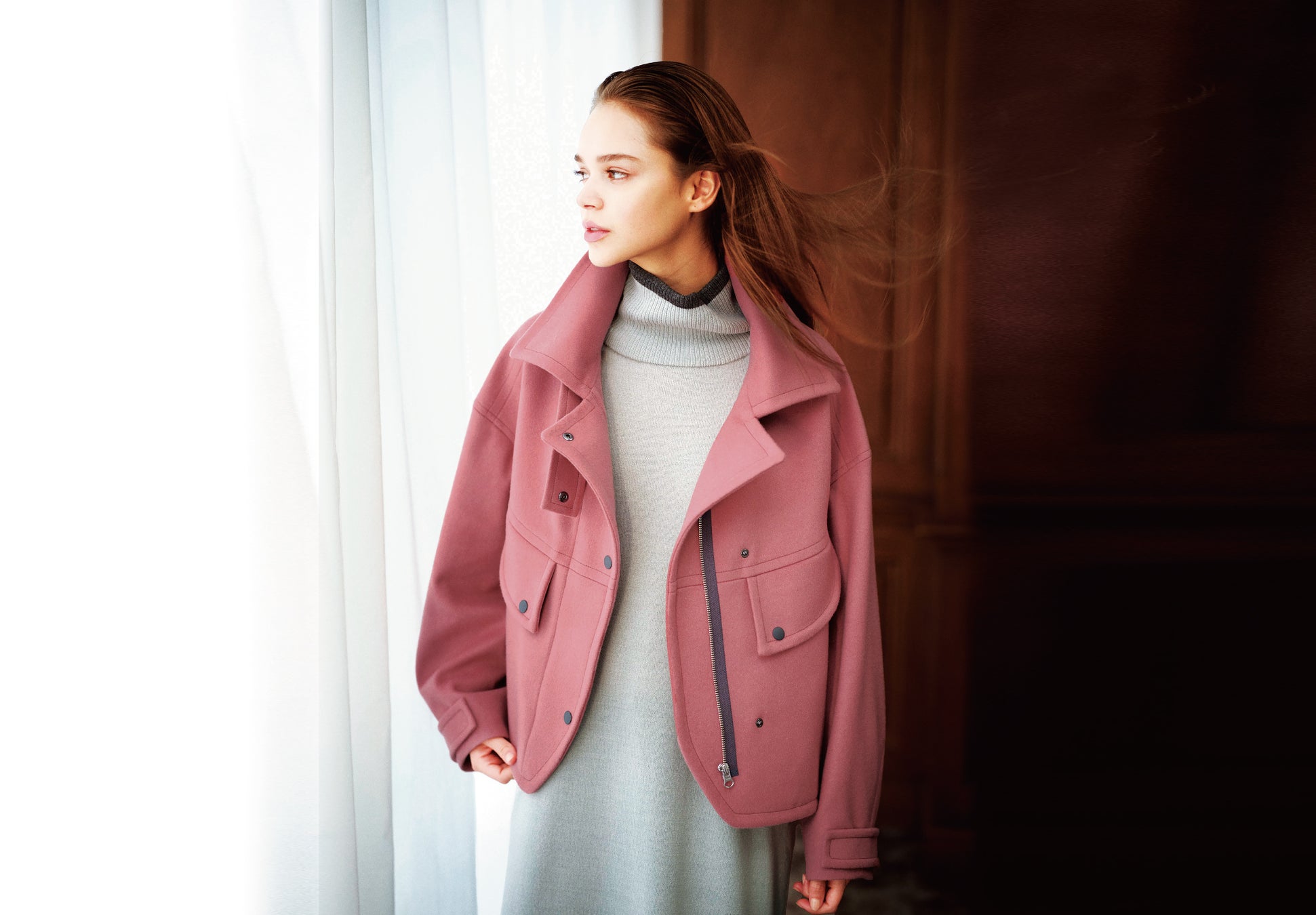 立体的で丸くコロンとしたシルエット コムサの冬を彩るライダースコート 株式会社ファイブフォックスのプレスリリース 立体的で丸くコロンとしたシルエット コムサの冬を彩るライダースコート 株式会社ファイブフォックスのプレスリリース