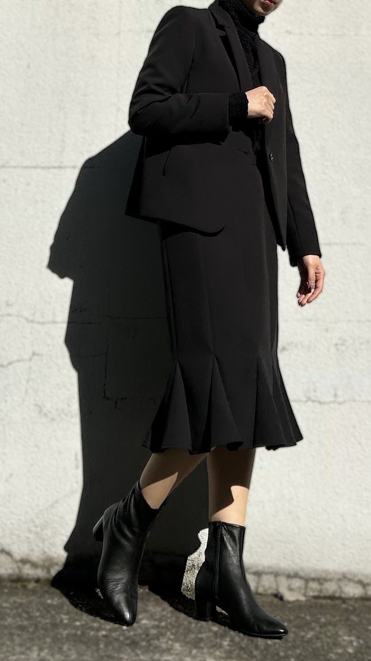 カラー:ブラック