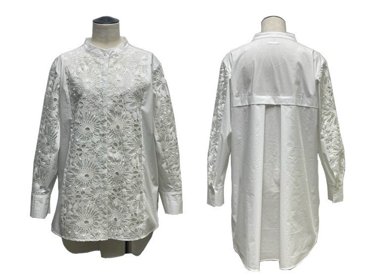 ブラウス　48,400円(税込)　カラー：ホワイト、ブラック