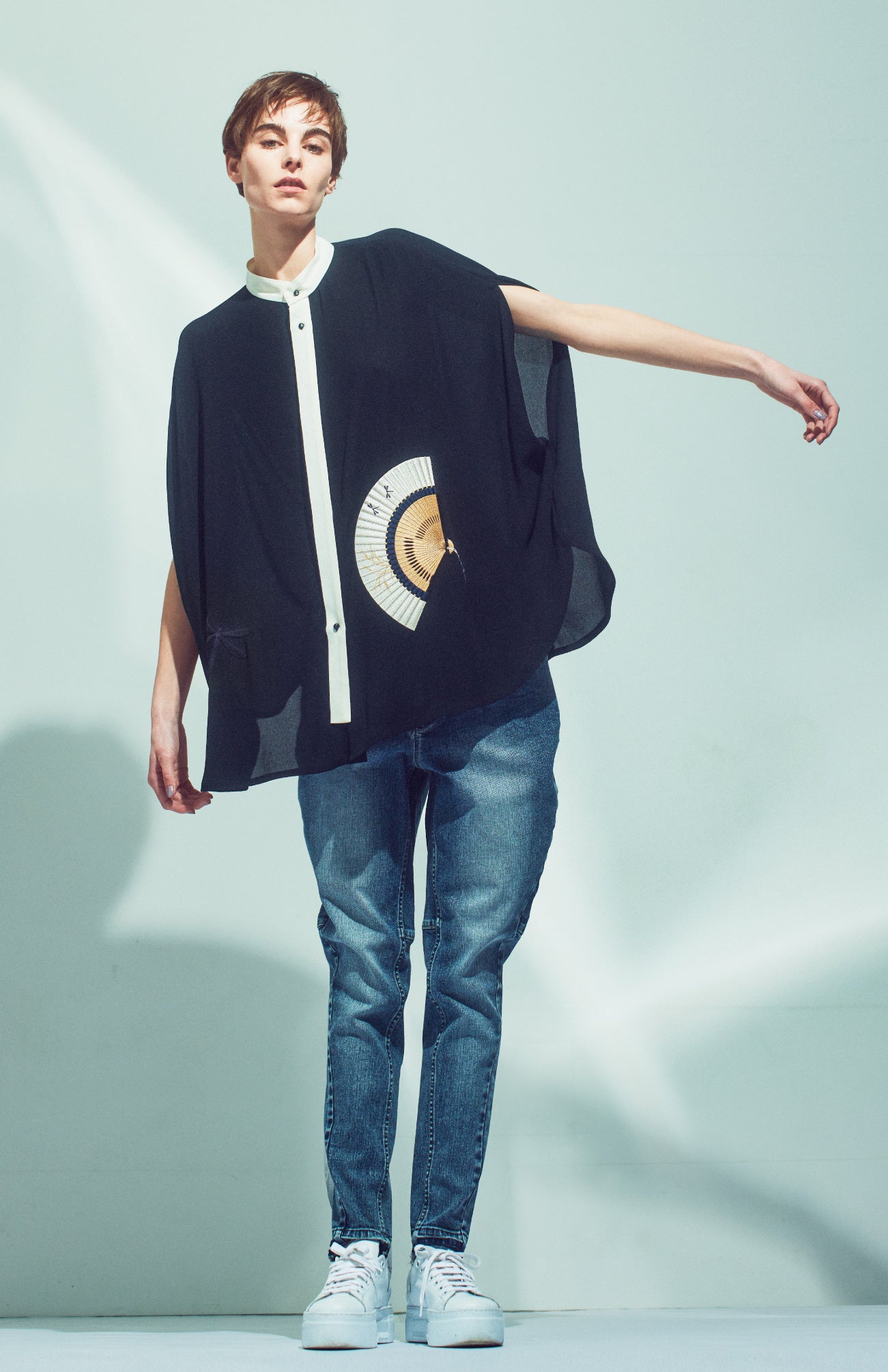 ［ベータ］シャツ　47,300円(税込)