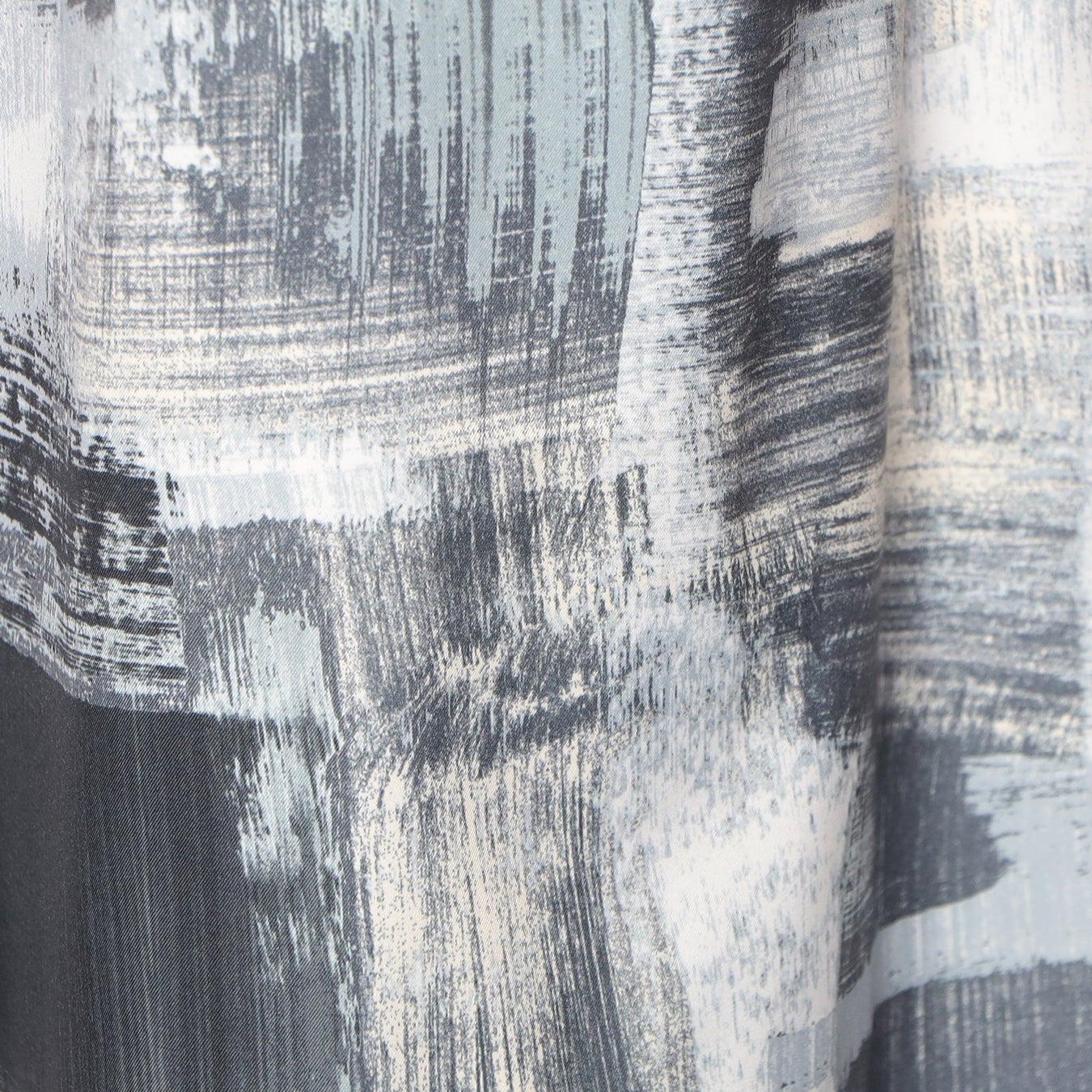 カラー:ブラック