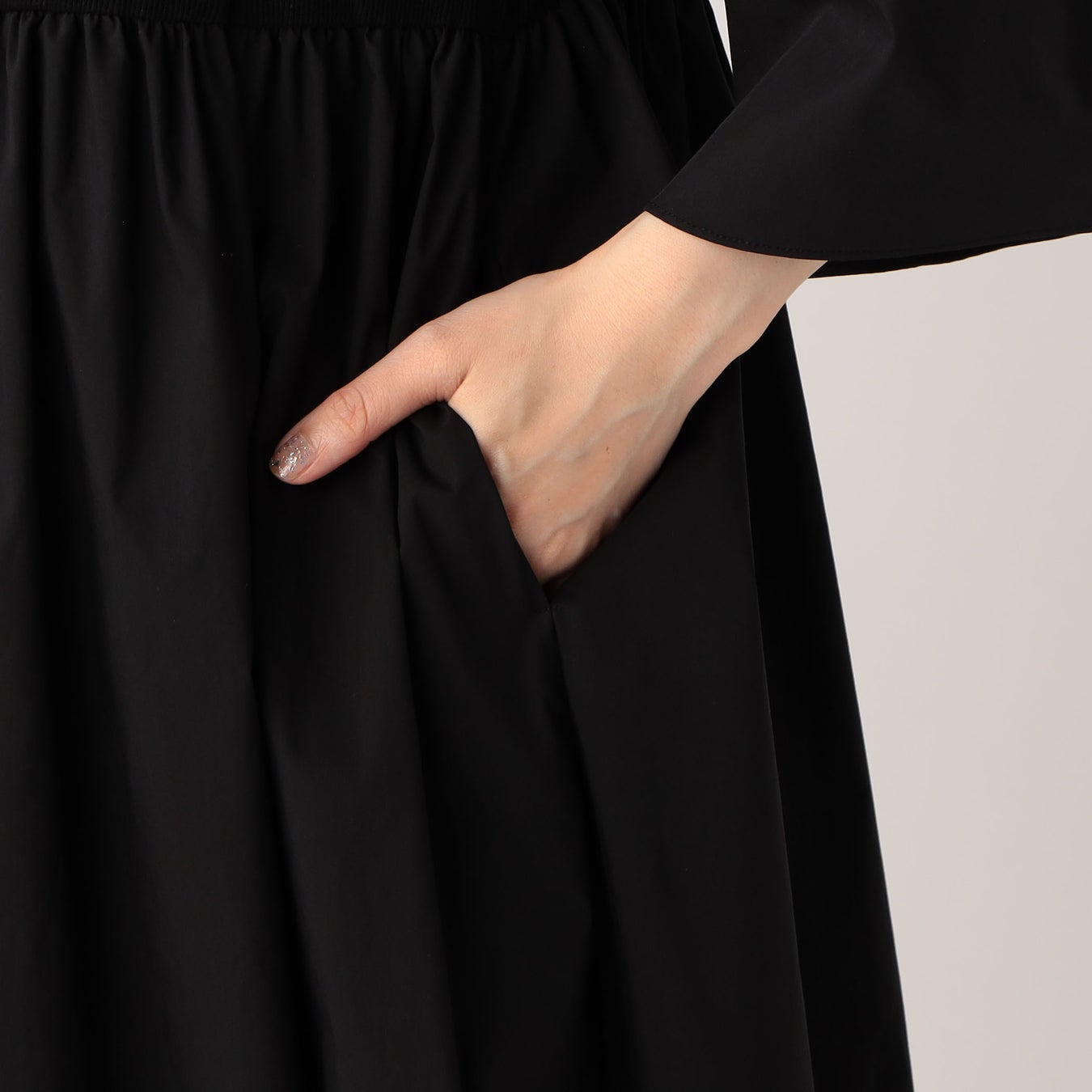 ポケット付きで便利