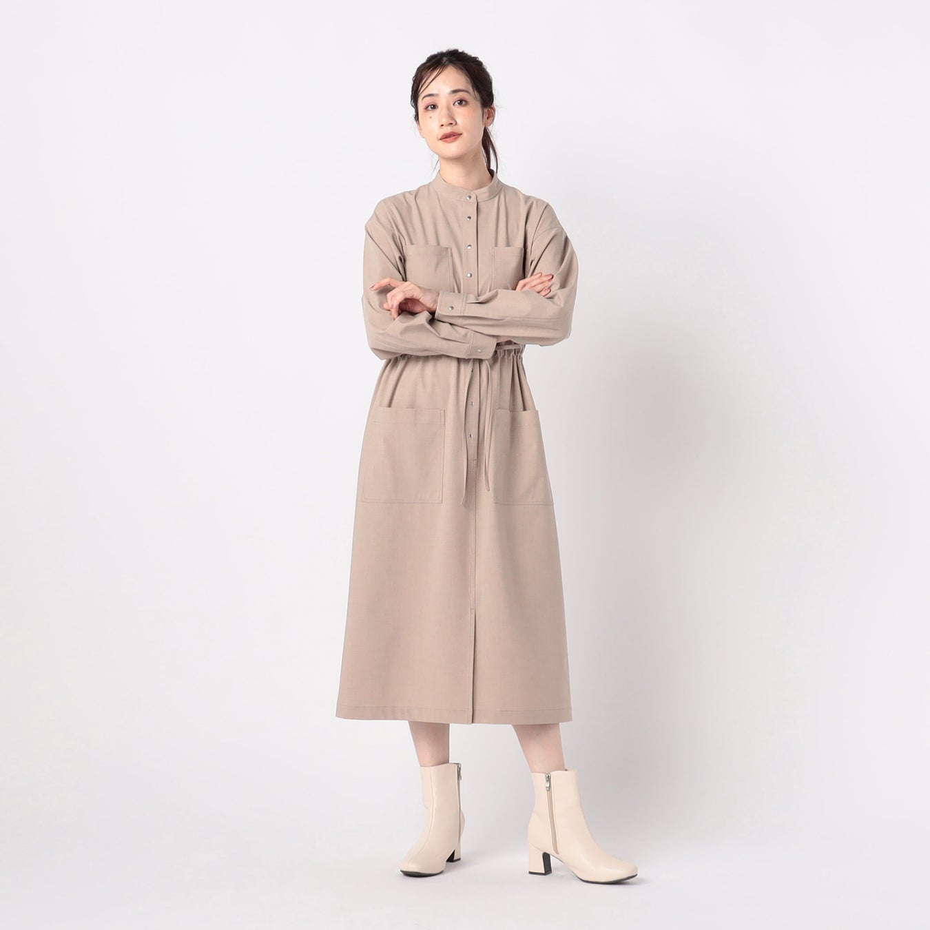 カラー:ベージュ